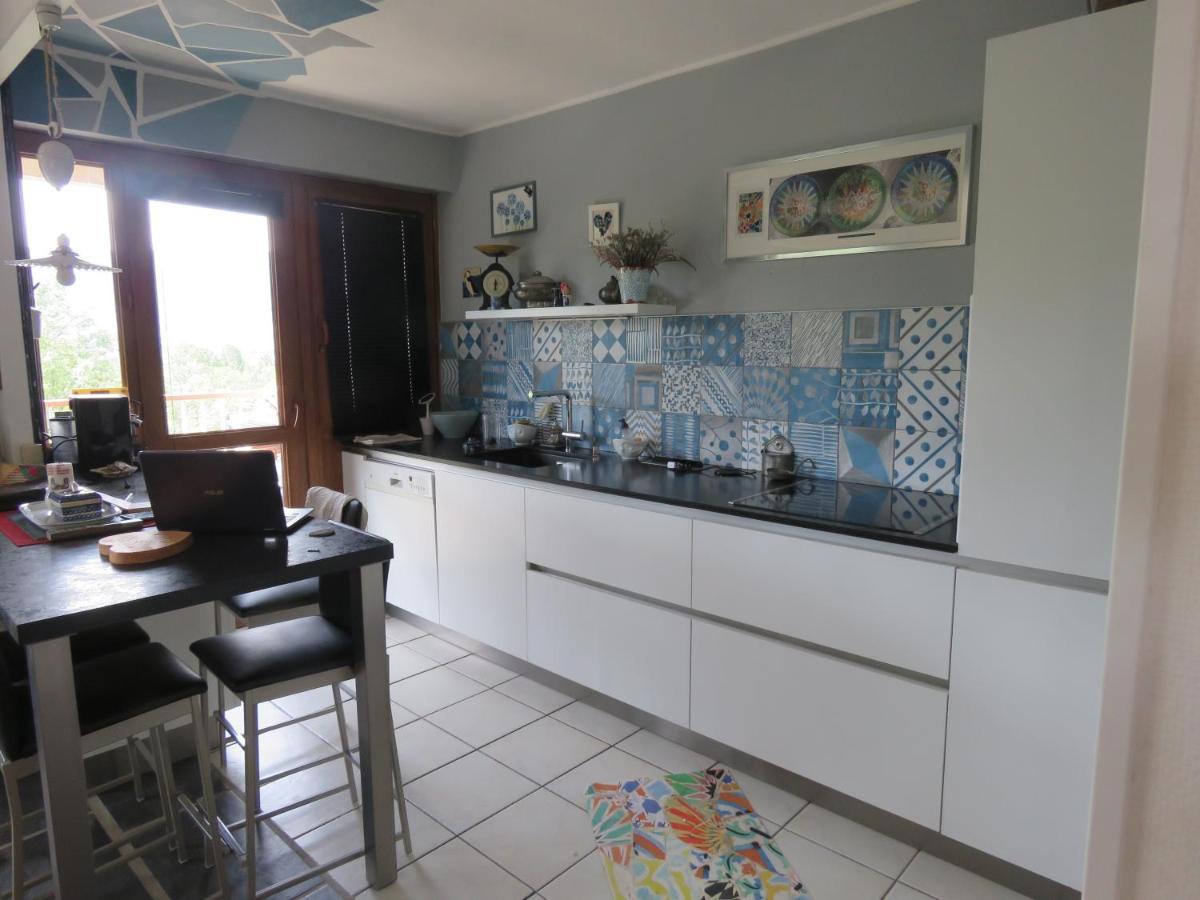 Dadou Et Mala Acomodação com café da manhã Chambéry Exterior foto